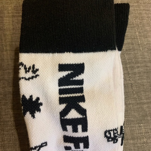 Nike SNKR Sox Essential Crew Socks 2 Pack - Picture 2 of 7